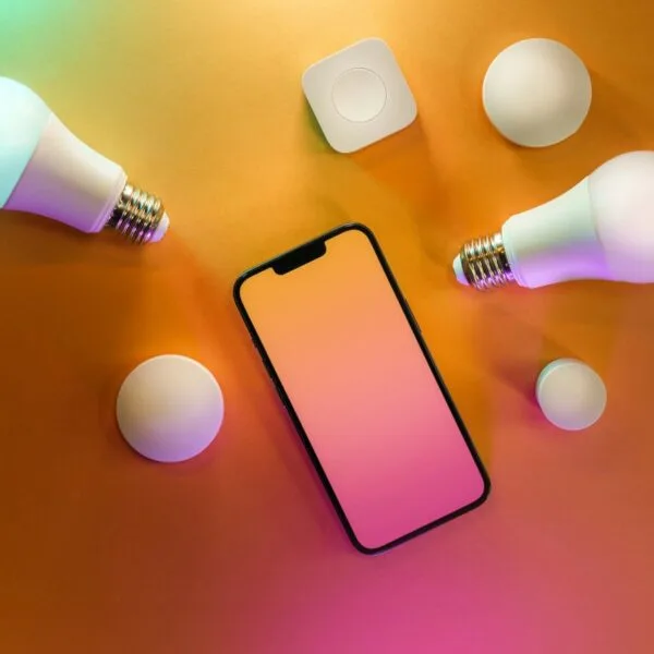 Magia światła w Twoim salonie – odkryj inteligentne oświetlenie!